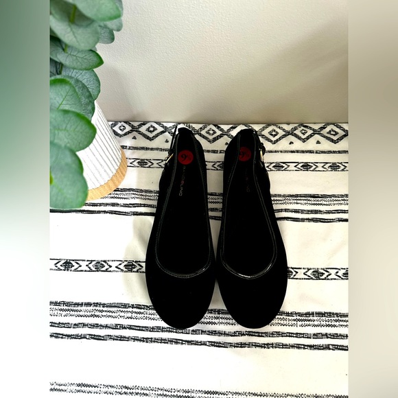 NWOT Bandolino black flats - Picture 5 of 6